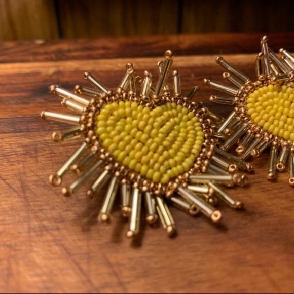 Felt Back Seed Beaded Heart Earrings in Yellow - Picture 5 of 6